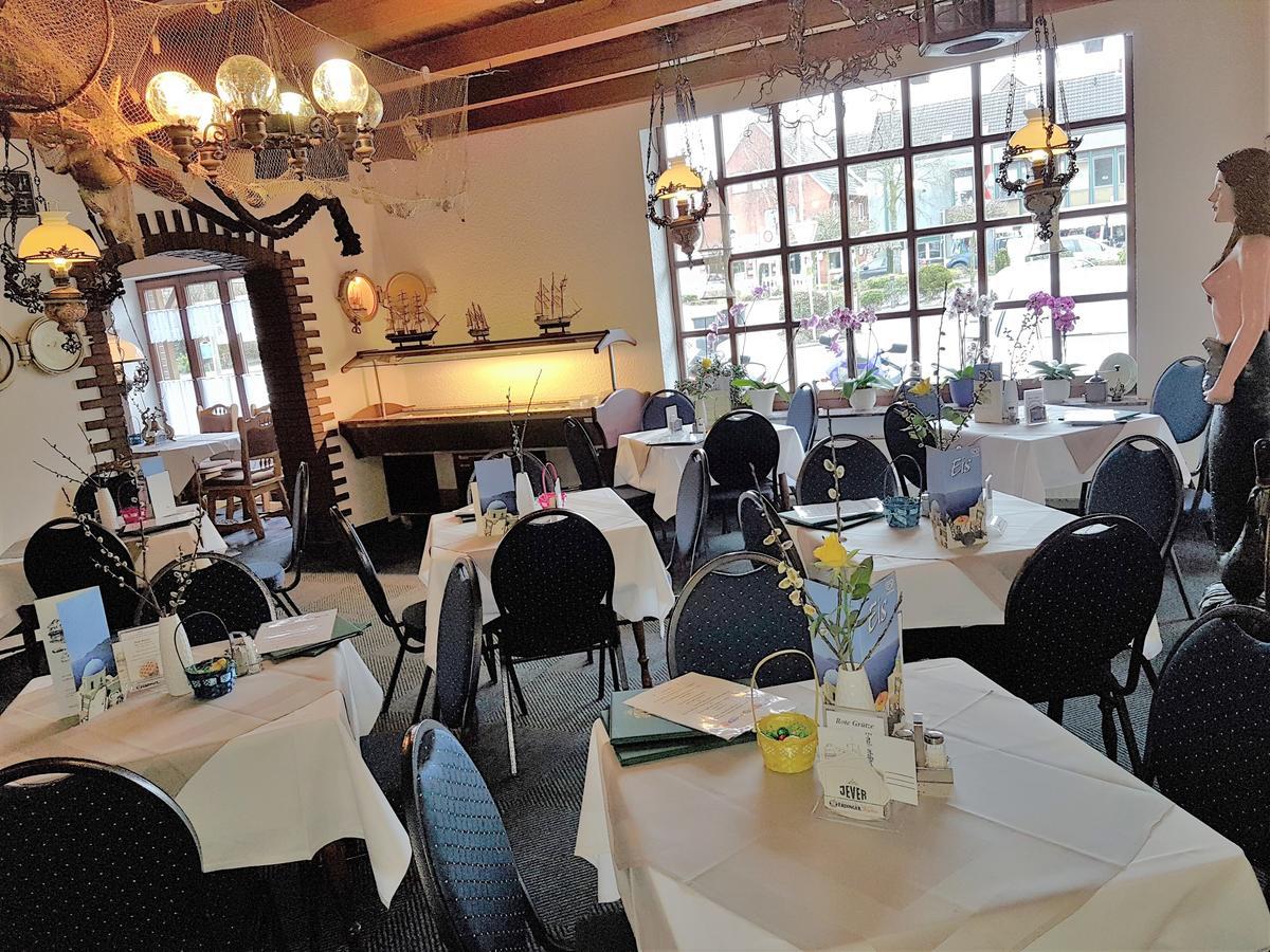 Hotel-Restaurant Cafe Caro Carolinensiel Exteriör bild
